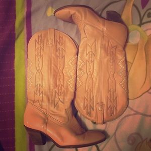 Adorable Vintage pink cowboy boots w/ rainbow trim